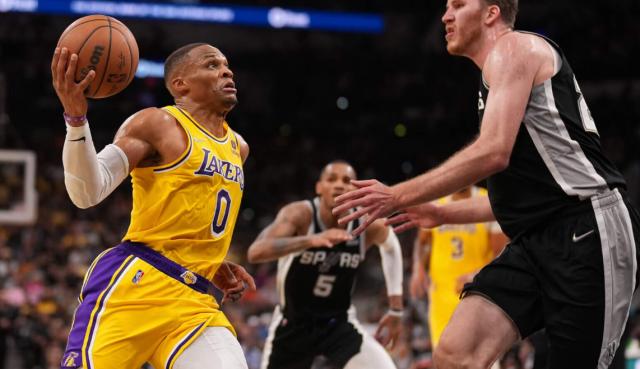 开云体育app官网-牺牲与无私 康利助推爵士能给韦少带来什么启发？